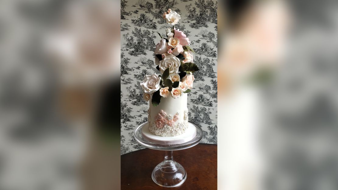 They may be ordering much smaller wedding cakes, but couples still want them to look glamorous.