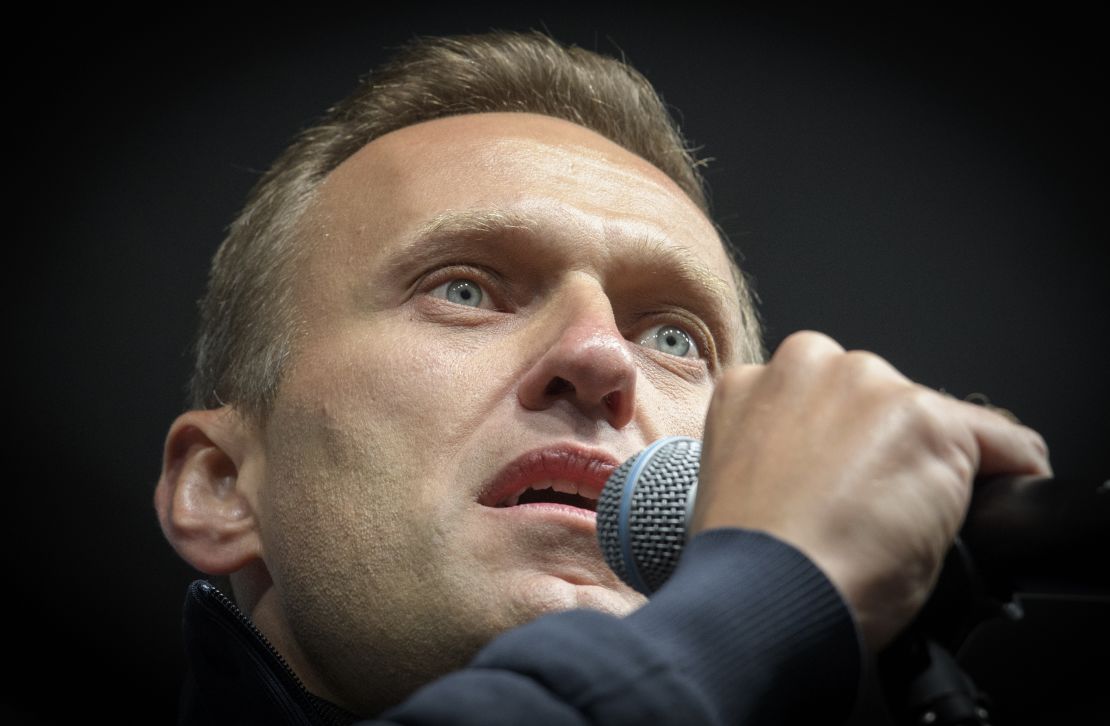 Кудрявцев сказал, что Навальный, который был здесь на демонстрации в Москве в 2019 году, был очень осторожен во время своих путешествий.