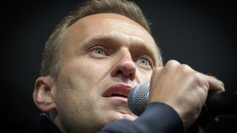 Алексей Навальный обманом заставил российского шпиона рассказать, как его отравили