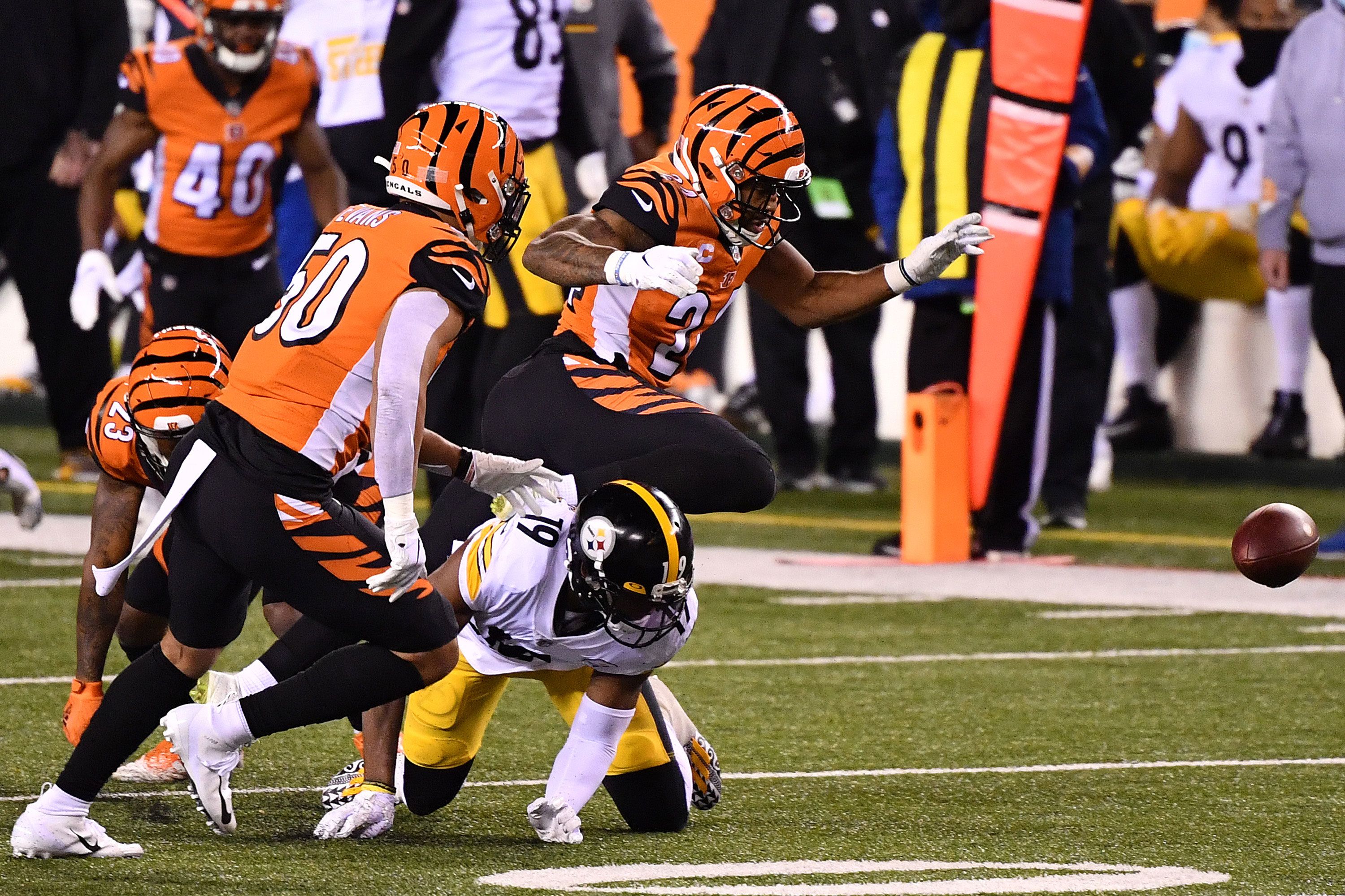 Pittsburgh Steelers lose third straight game in 'Muppet Night