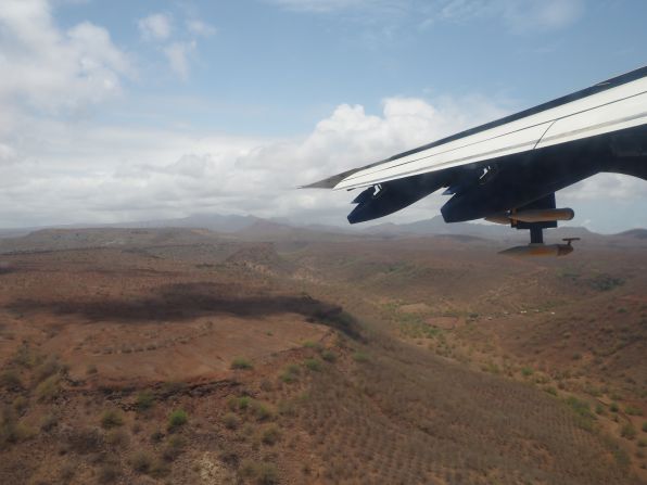 Desert dust particles are small and difficult to measure, and are analyzed by instruments outside the plane while it's flying. 