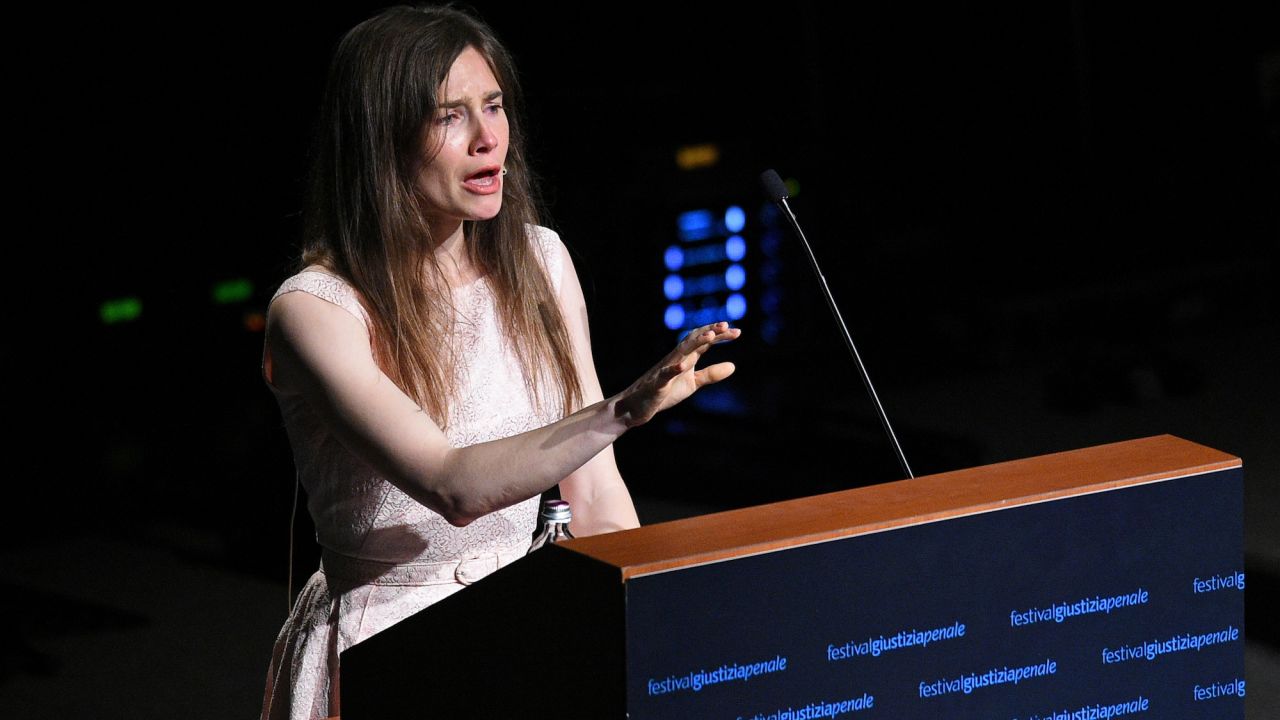 Amanda Knox, who has returned to Italy for the first time since being cleared of the murder of British student Meredith Kercher, gestures as she speaks at the Criminal Justice Festival in Modena, Italy June 15, 2019. REUTERS/Guglielmo Mangiapane