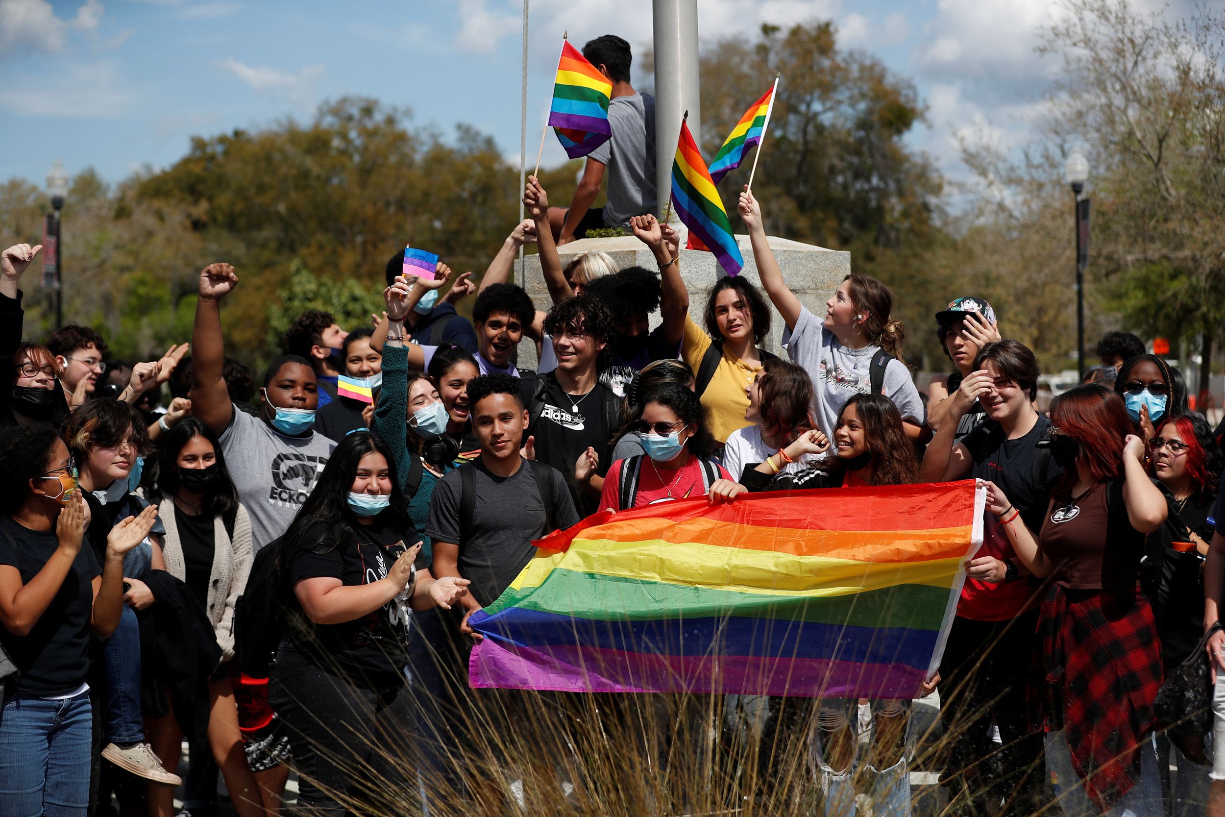 LGBTQ bill lawsuit: Florida teachers can discuss sexuality, gender identity  in some classroom settings, legal settlement clarifies | CNN