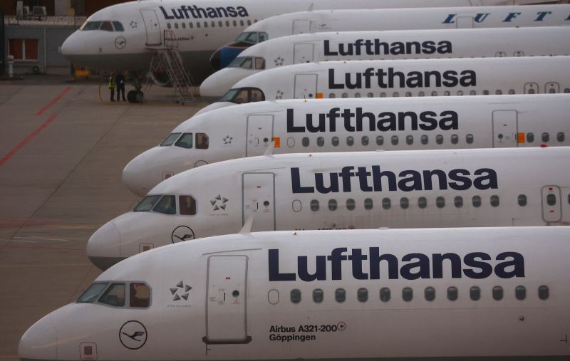 Lufthansa Fined For Violating 128 Jewish Passengers’ Civil Rights | CNN ...