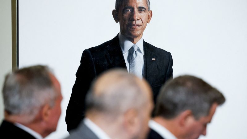 Trump moves Obama, Bush portraits to hidden stairwell | CNN Politics