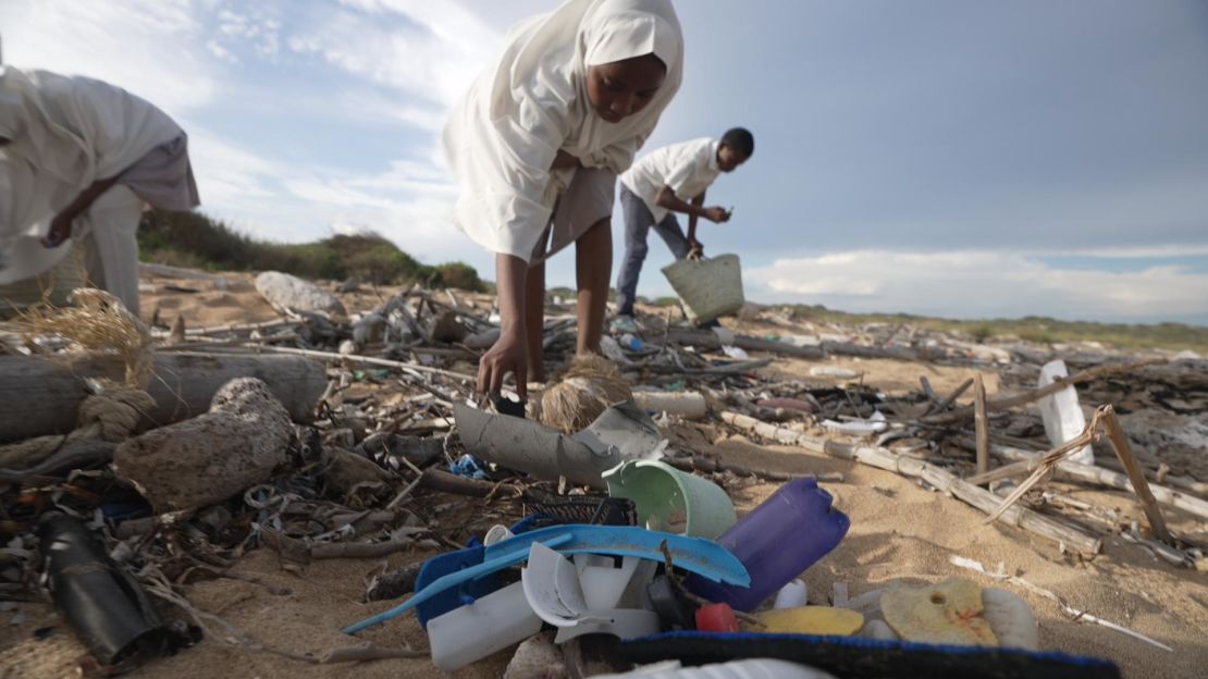 A beach cleanup in Lamu, Kenya, carried out as part of Call to Earth Day 2022 by a club that includes several schools, organized by the Lamu Marine Conservation Trust.