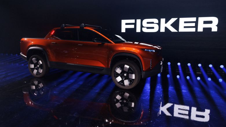 Electric car company Fisker shows off its Alaska pickup truck in Huntington Beach, California, August 3, 2023.  REUTERS/Mike Blake 
