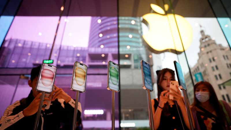 В четвъртък Apple съобщи за забавяне на продажбите в Китай