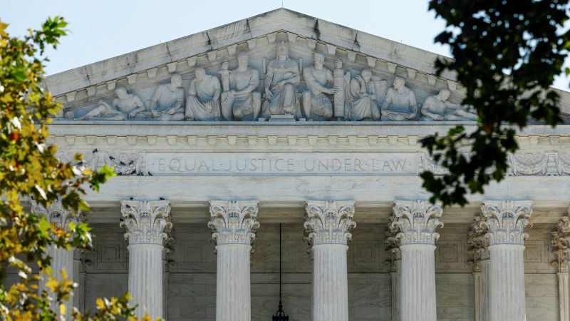 Върховният съд в понеделник изглежда изрази дълбока загриженост относно държавните