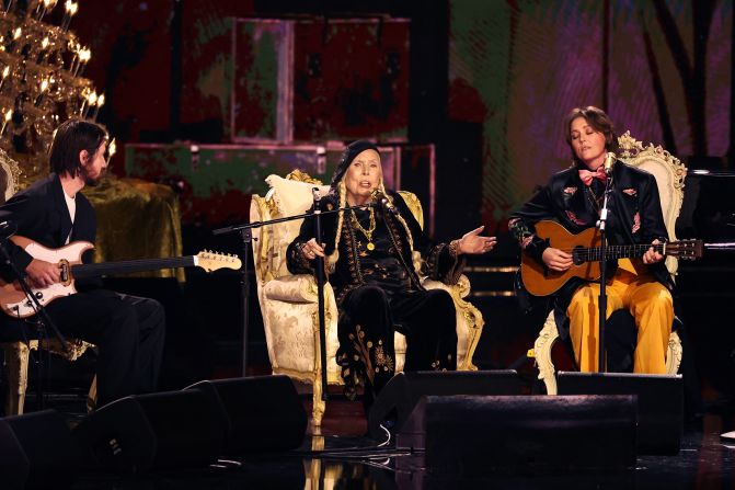 <a href="https://www.cnn.com/2024/02/03/entertainment/gallery/joni-mitchell/index.html">Legendary singer-songwriter Joni Mitchell</a>, center, performs "Both Sides, Now." It was the first time ever that Mitchell had performed at the Grammys.