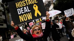 FILE PHOTO: Protesers demand a hostage deal amid the ongoing conflict between Israel and Palestinian Islamist group Hamas, in Tel Aviv, Israel, February 1, 2024. REUTERS/Susana Vera/File Photo