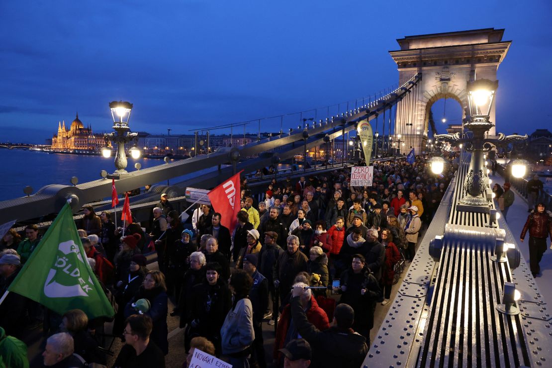 Los manifestantes salieron a las calles en Hungría esta semana.