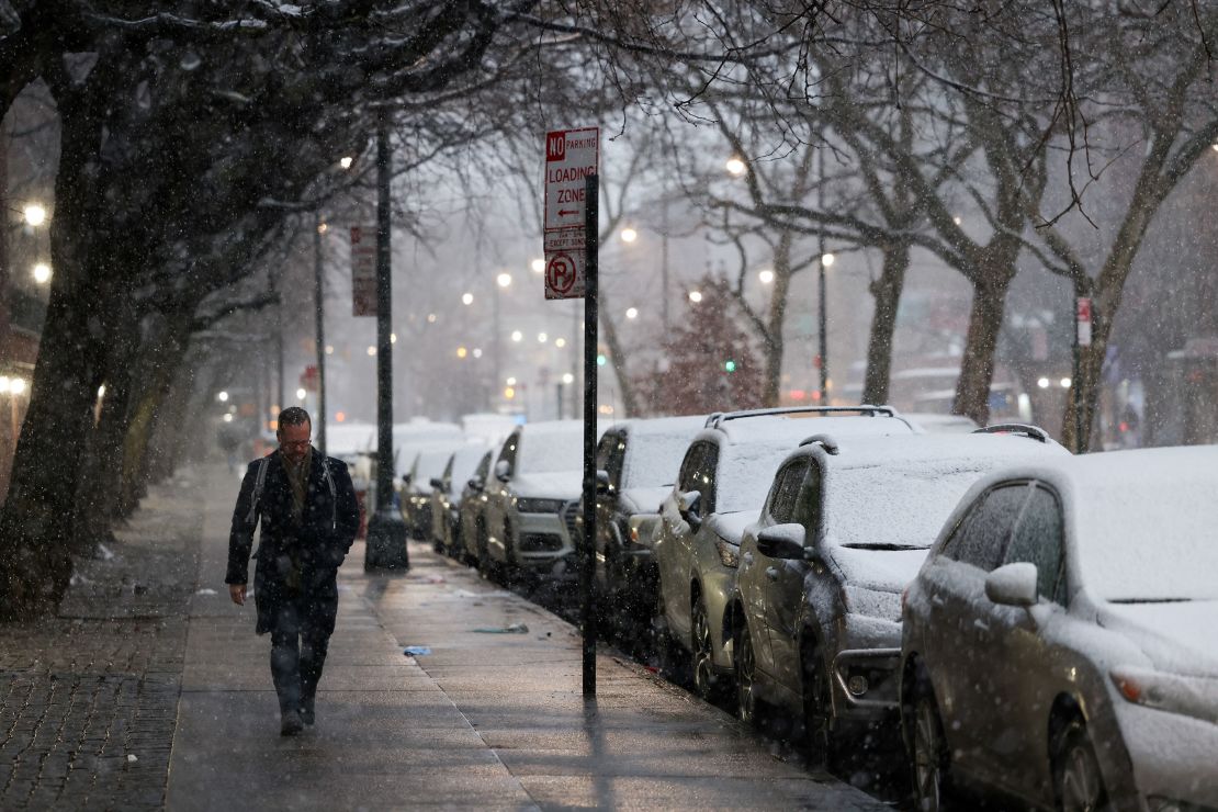 El metro de Nueva York y el noreste se preparan para las fuertes nevadas perturbadoras del poderoso noreste
