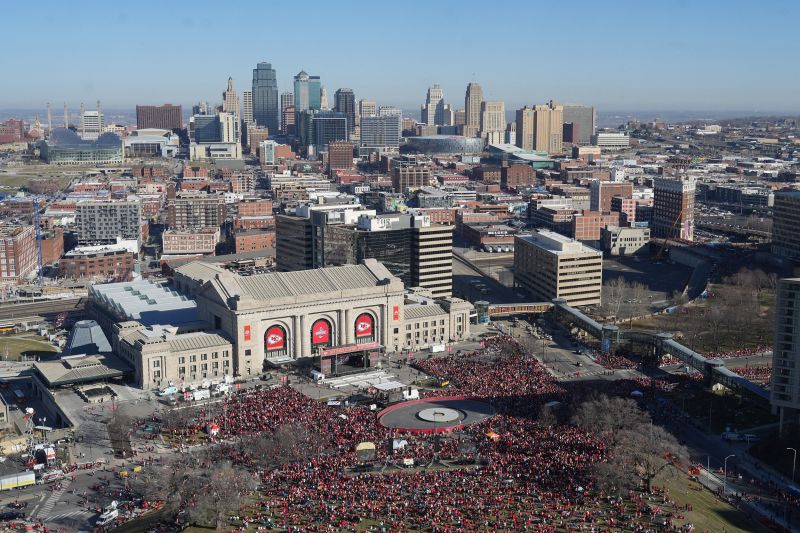 1 Dead, 21 Others Wounded In Shooting Following Chiefs Super Bowl ...