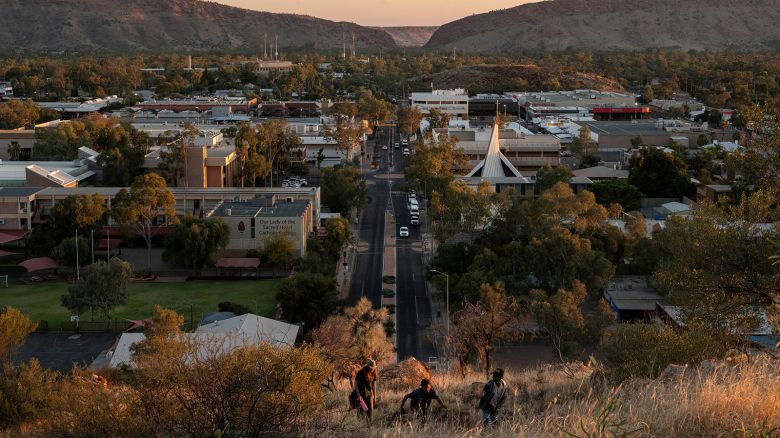 Alice Springs has imposed a nightly curfew on children below 18 for two weeks.