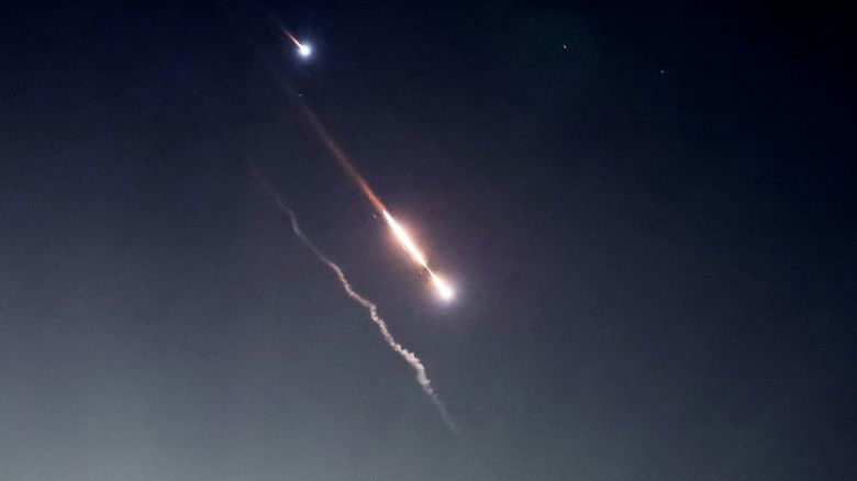 Objects are seen in the sky above Jerusalem after Iran launched drones and missiles towards Israel, in Jerusalem April 14, 2024. REUTERS/Ronen Zvulun
     TPX IMAGES OF THE DAY     
