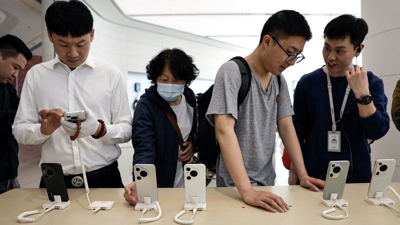 Продажбите на Huawei растат в Китай, тъй като Apple потъва