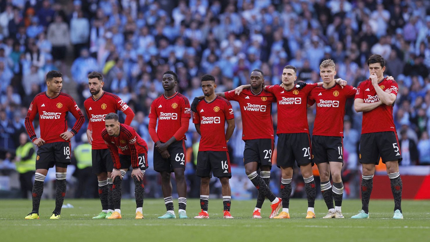 Manchester United won the FA Cup semifinal against Coventry City after a poor performance.