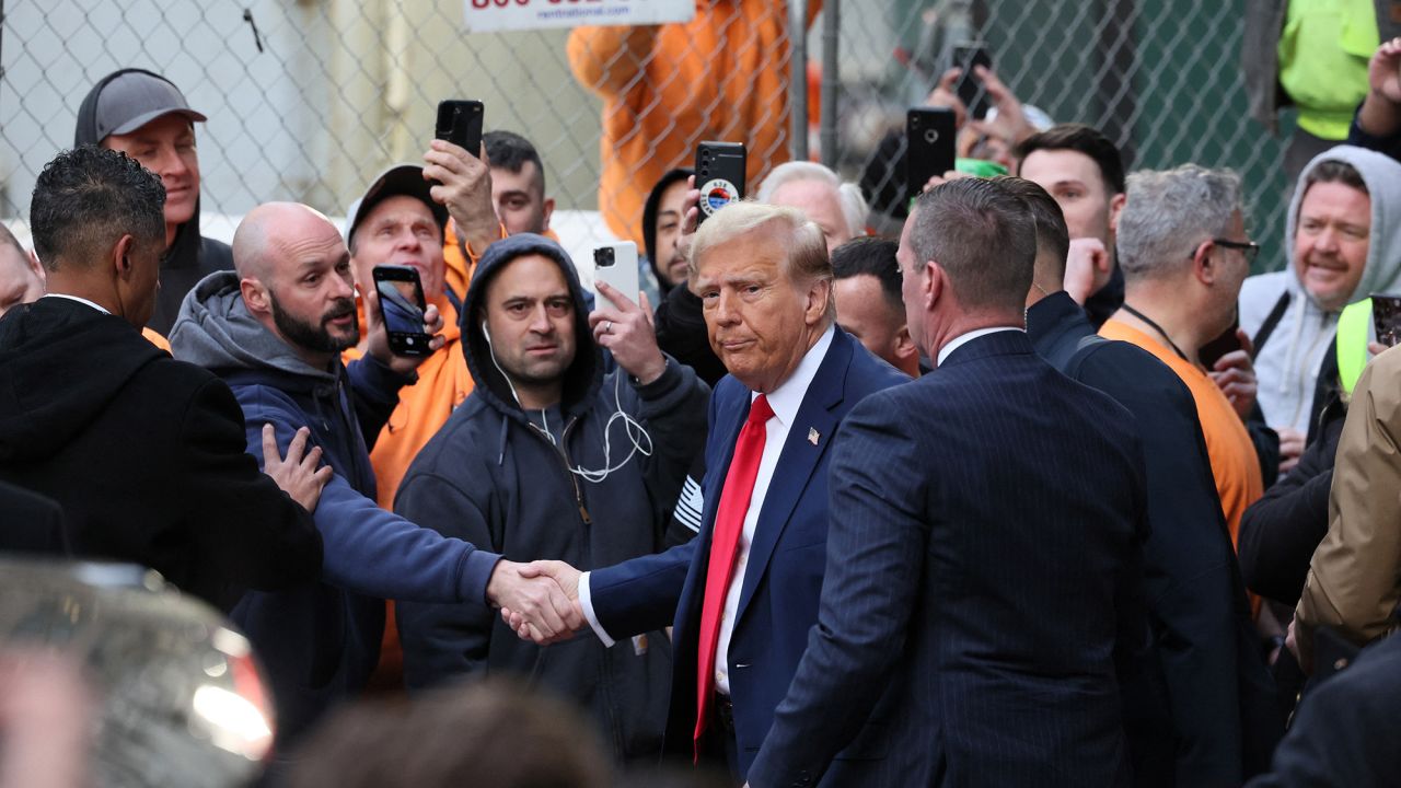 Republican presidential candidate and former U.S. President Donald Trump meets with Union workers in New York City, U.S., April 25, 2024.  REUTERS/Brendan McDermid