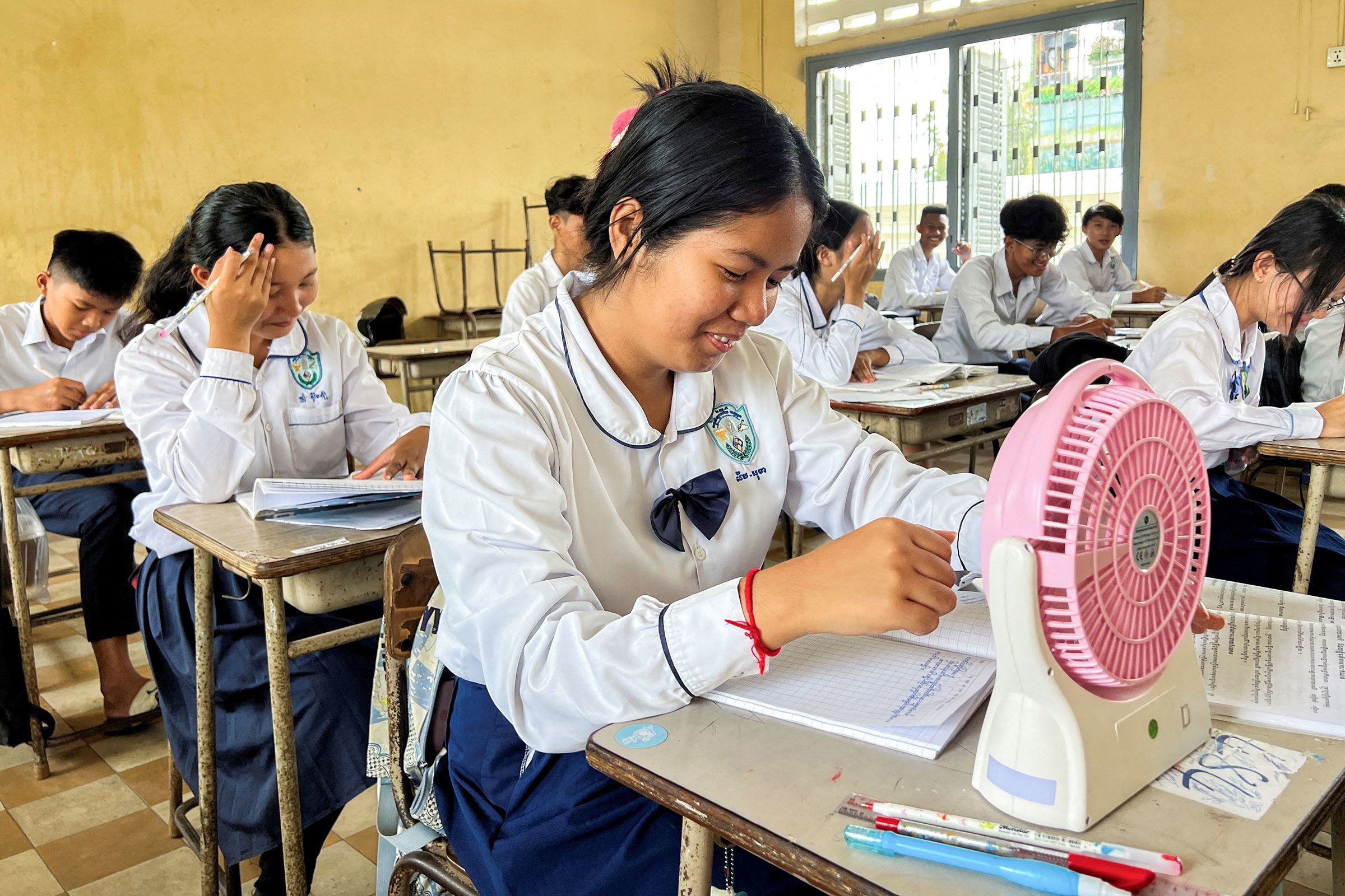 Asia heatwave: Record temperatures cancel classes, widening learning gaps  across Southeast Asia | CNN