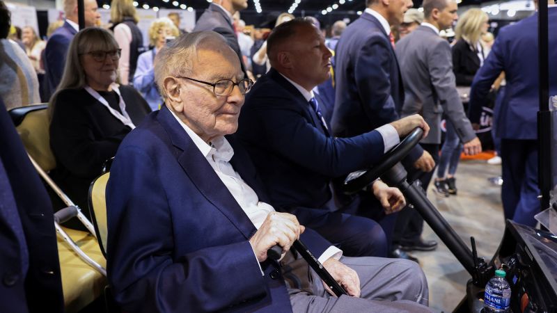 Berkshire Hathaway отчита 4% спад на оперативните печалби през Q2 