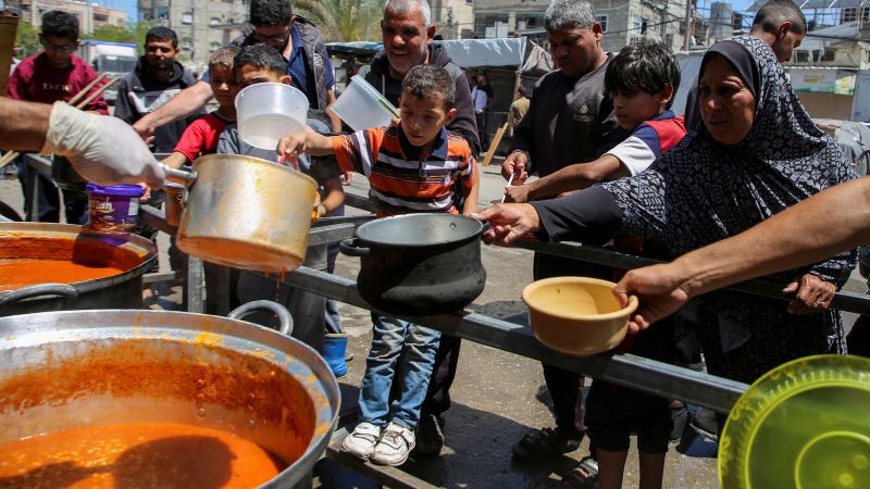 Israel announces ‘pause’ along southern Gaza route to allow in aid but no let up in Rafah offensive Israel announces ‘pause’ along southern Gaza route to allow in aid but no let up in Rafah offensive