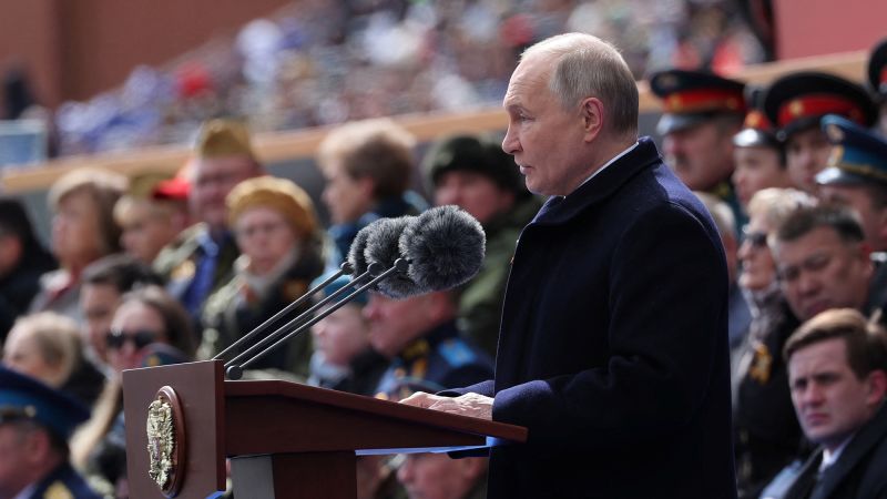 Честванията на Деня на победата прикриват кипящото напрежение в Русия на Путин