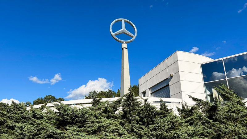 Mercedes-Benz workers in Alabama vote against unionizing in blow to big UAW push