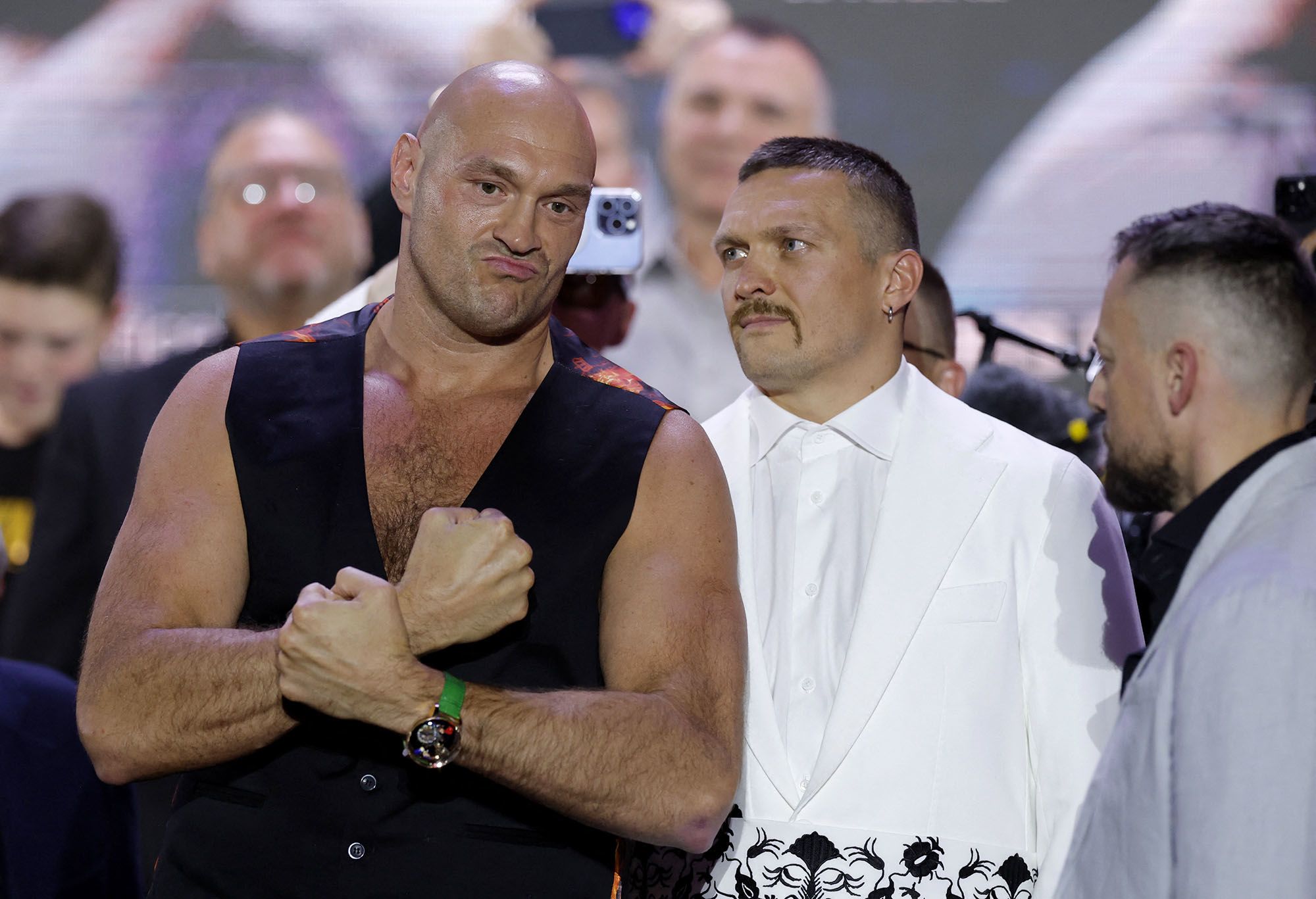 Tyson Fury vs. Oleksandr Usyk: How to watch the undisputed heavyweight  title fight | CNN