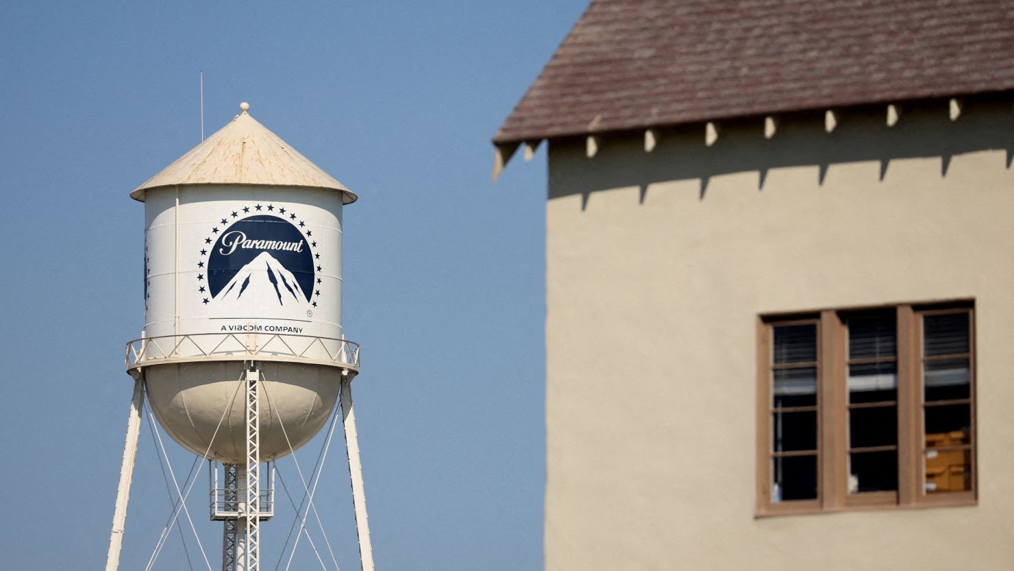 FILE PHOTO: A view of Paramount Studios's water tank in Los Angeles, California, U.S., September 26, 2023. REUTERS/Mario Anzuoni/File Photo