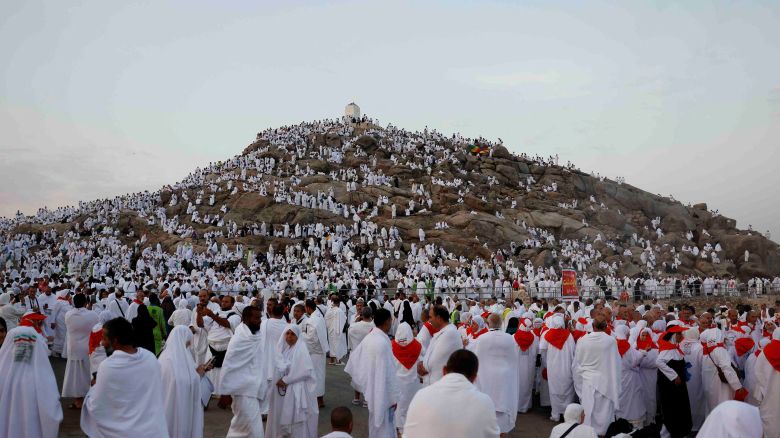 Muslim pilgrims gather on the Mount of Mercy during the annual haj pilgrimage, outside the holy city of Mecca, Saudi Arabia, June 15, 2024. REUTERS/Mohamad Torokman