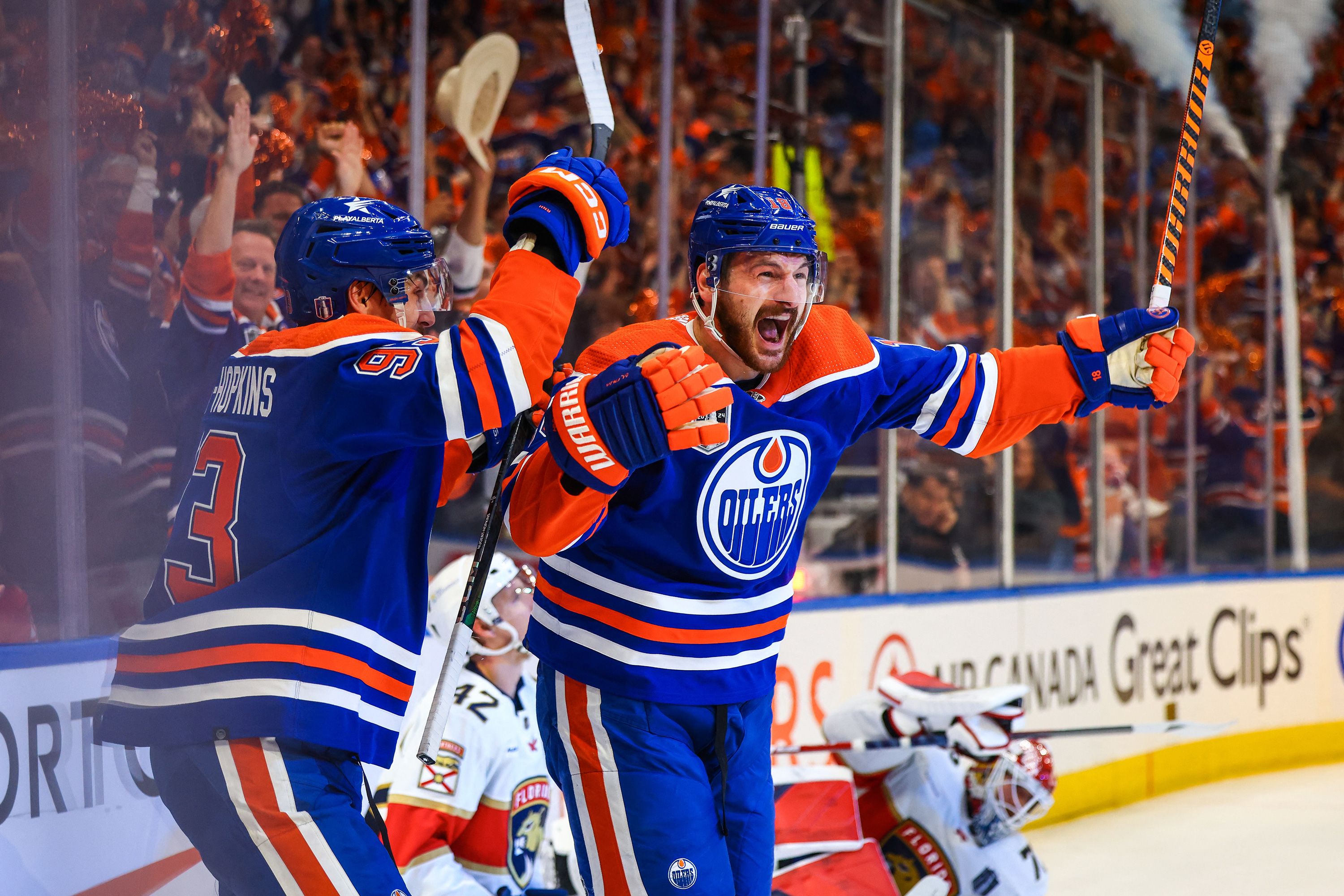 Stanley Cup Final: Edmonton Oilers back from the brink and set for historic  Game 7 | CNN