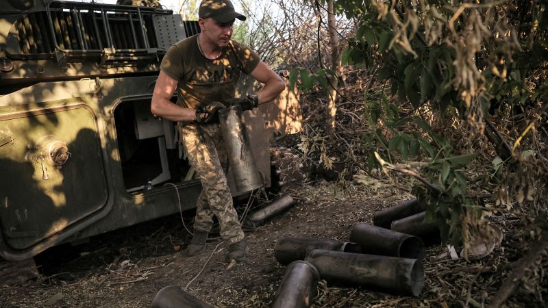 Руските войски поеха контрола над части от ключов град на