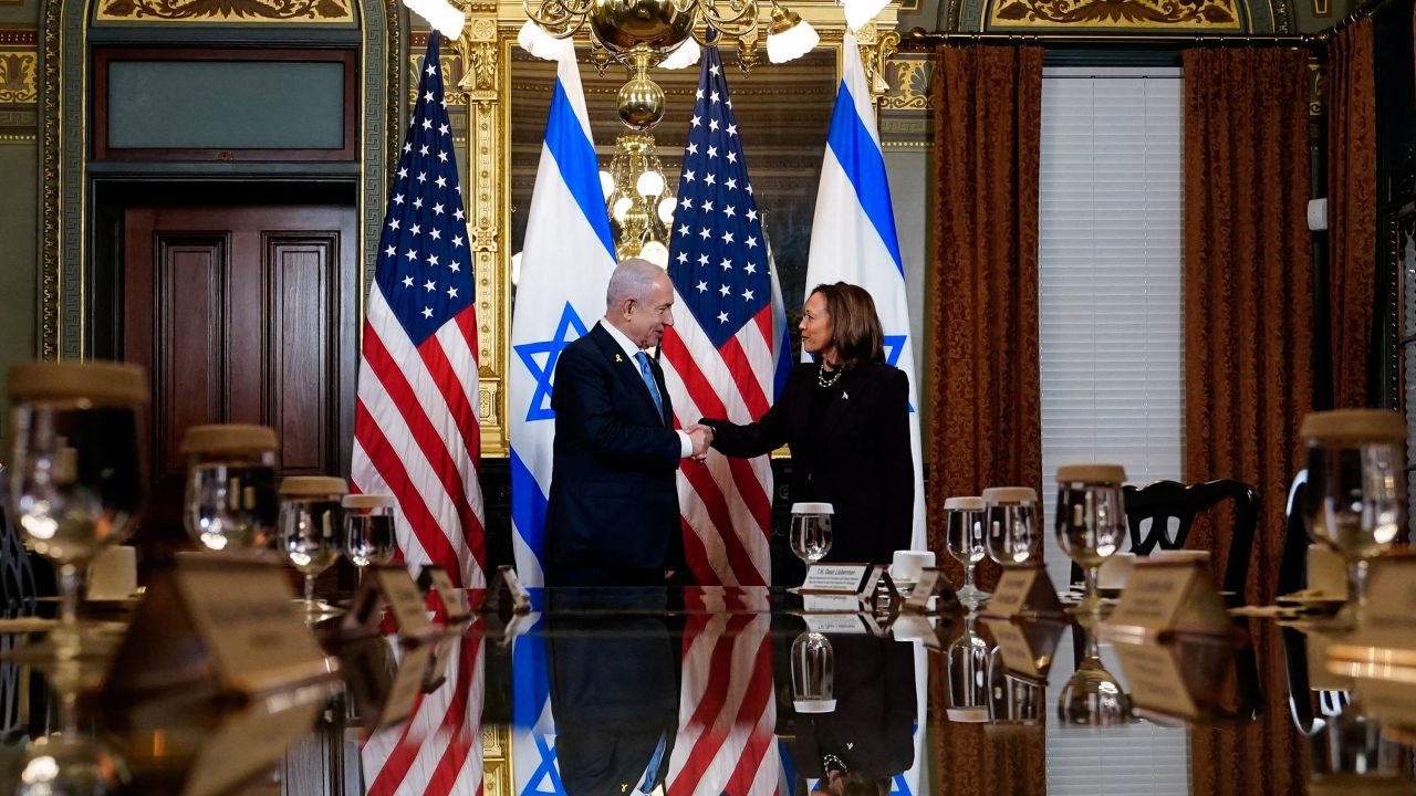 U.S. Vice President Kamala Harris meets with Israeli Prime Minister Benjamin Netanyahu at the Eisenhower Executive Office Building on the White House grounds, in Washington, D.C., U.S., July 25, 2024. REUTERS/Nathan Howard