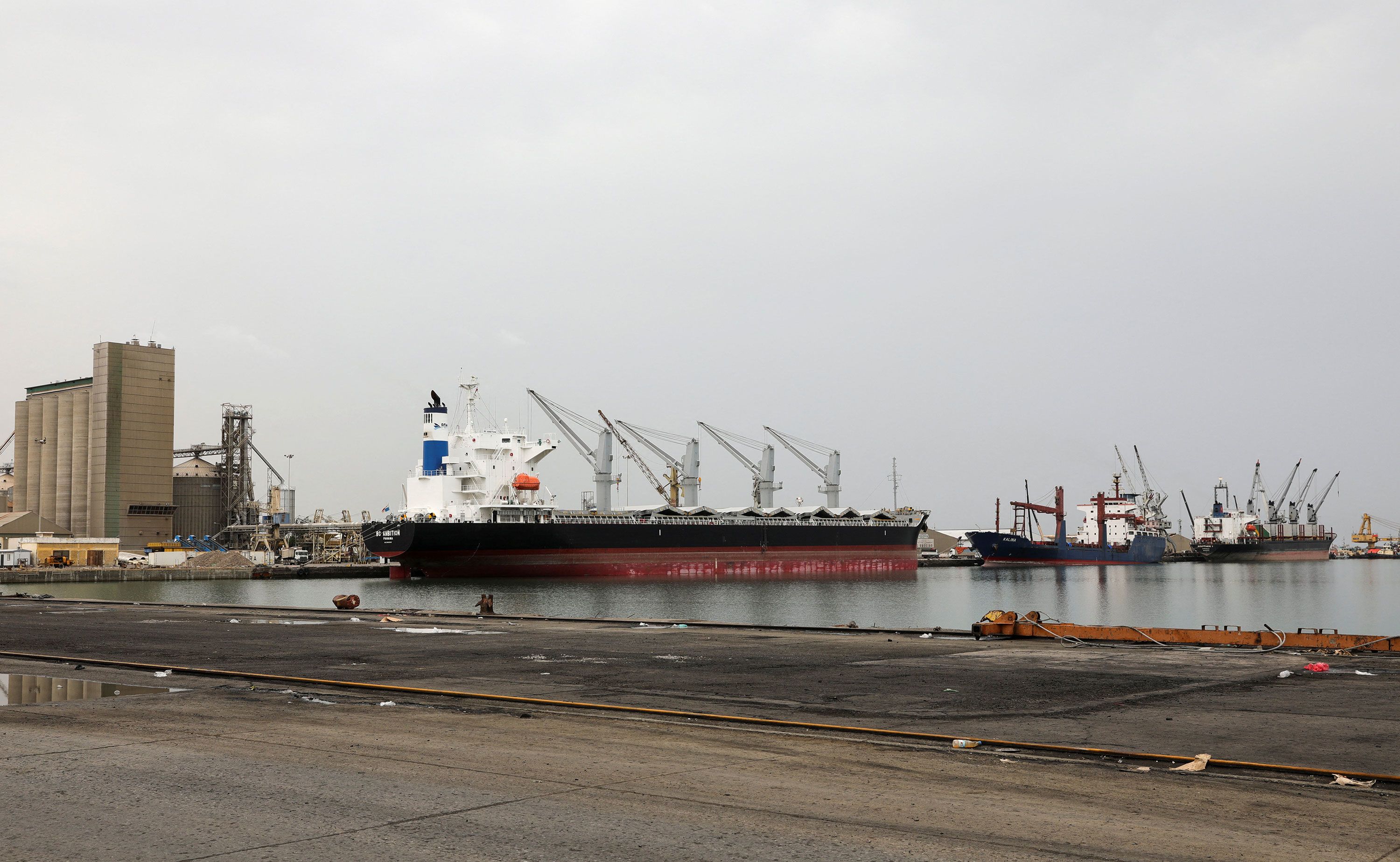Israel Military Issues Evacuation Warning for Three Yemen Ports