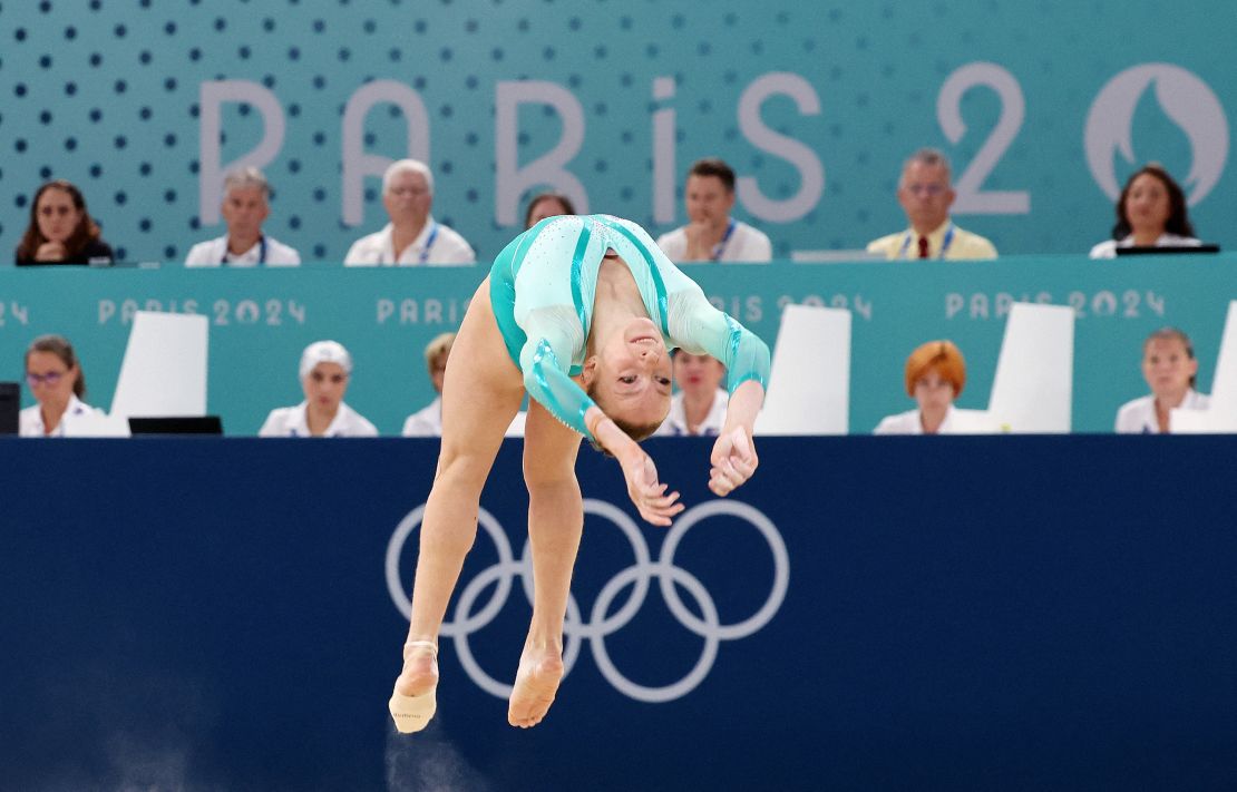 Romanian Ana Bărbosu is expected to win the bronze medal in floor exercise instead of Chile.