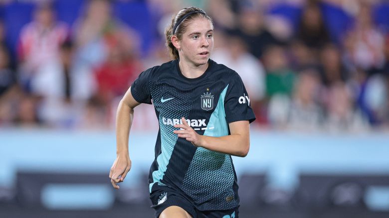 Aug 2, 2024; Harrison, NJ, USA; New Jersey/New York Gotham FC midfielder McKenna Whitham (31) in action against Chivas during the second half at Red Bull Arena. Mandatory Credit: Vincent Carchietta-USA TODAY Sports