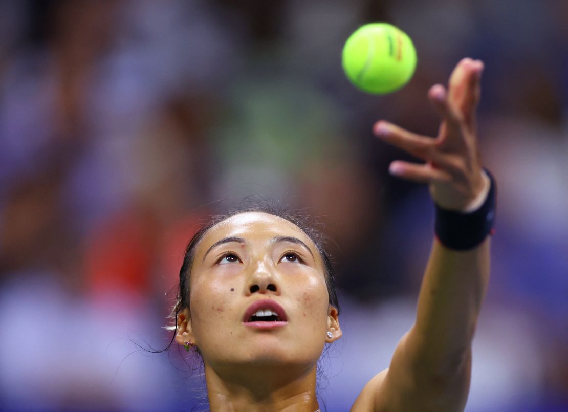 Zheng Qinwen, who is down 0-3 against Sabalenka, had just scored the latest result in a women's match in US Open history.