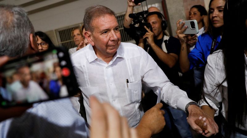 Venezuelan opposition candidate Edmundo Gonzalez leaves the country for Spain