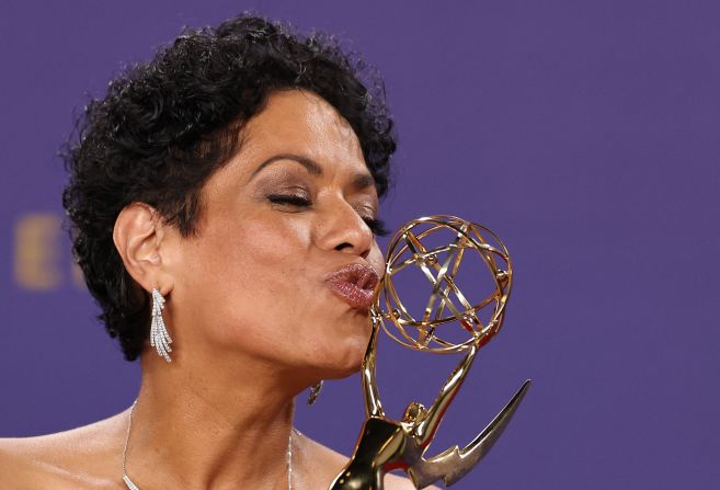 Liza Colón-Zayas poses with the Emmy she won earlier in the night for outstanding supporting actress in a comedy series ("The Bear").