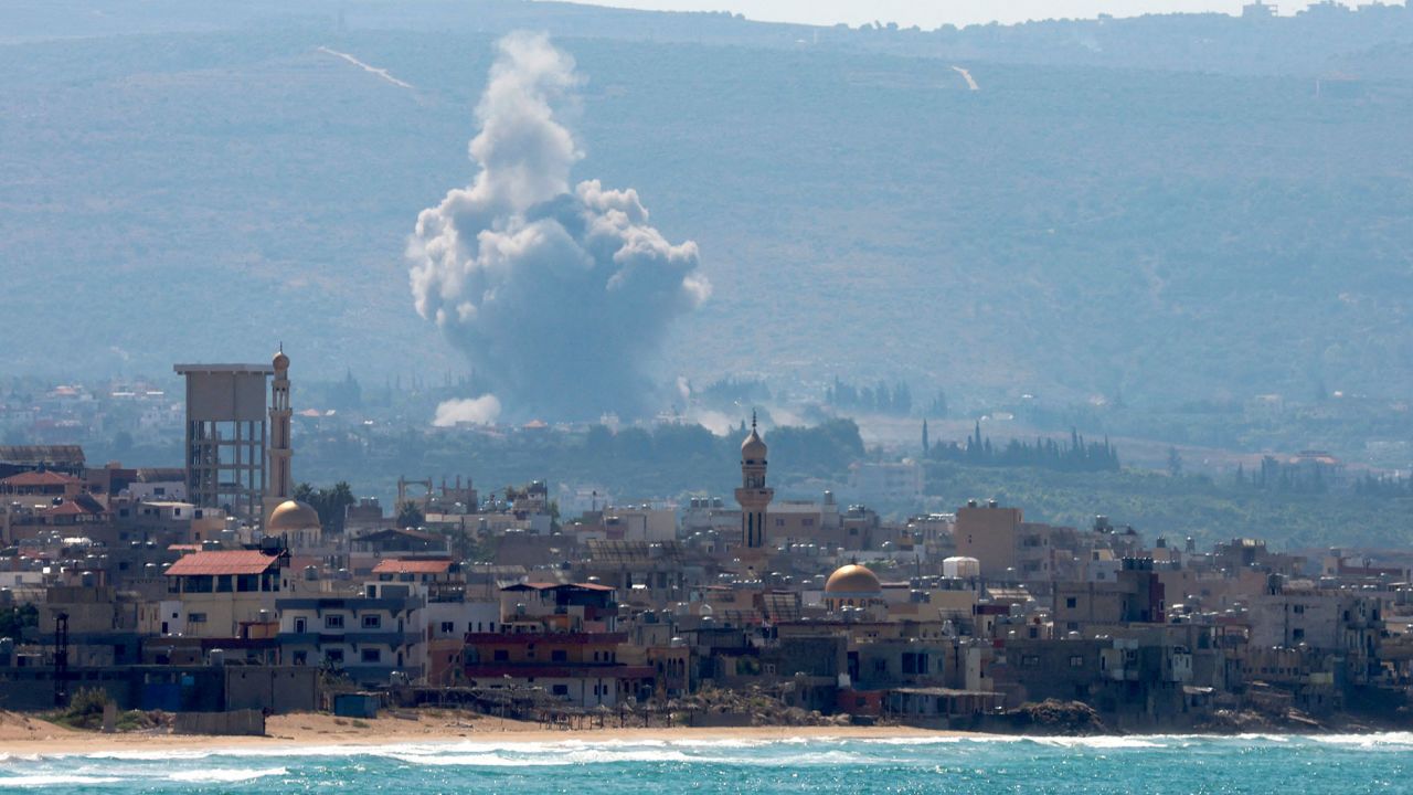 Smoke billows over southern Lebanon, amid ongoing cross-border hostilities between Hezbollah and Israeli forces, as seen from Tyre, southern Lebanon September 24, 2024 REUTERS/Aziz Taher