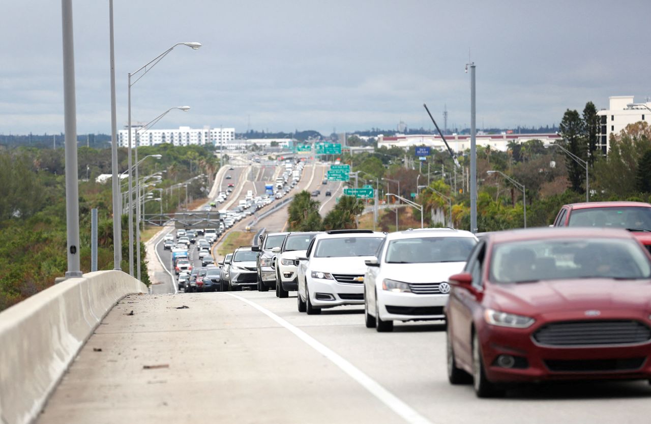 Heavy traffic begins to back up on Interstate 275 as residents evacuate St. Petersburg, Florida, ahead of Hurricane Milton, on October 7.