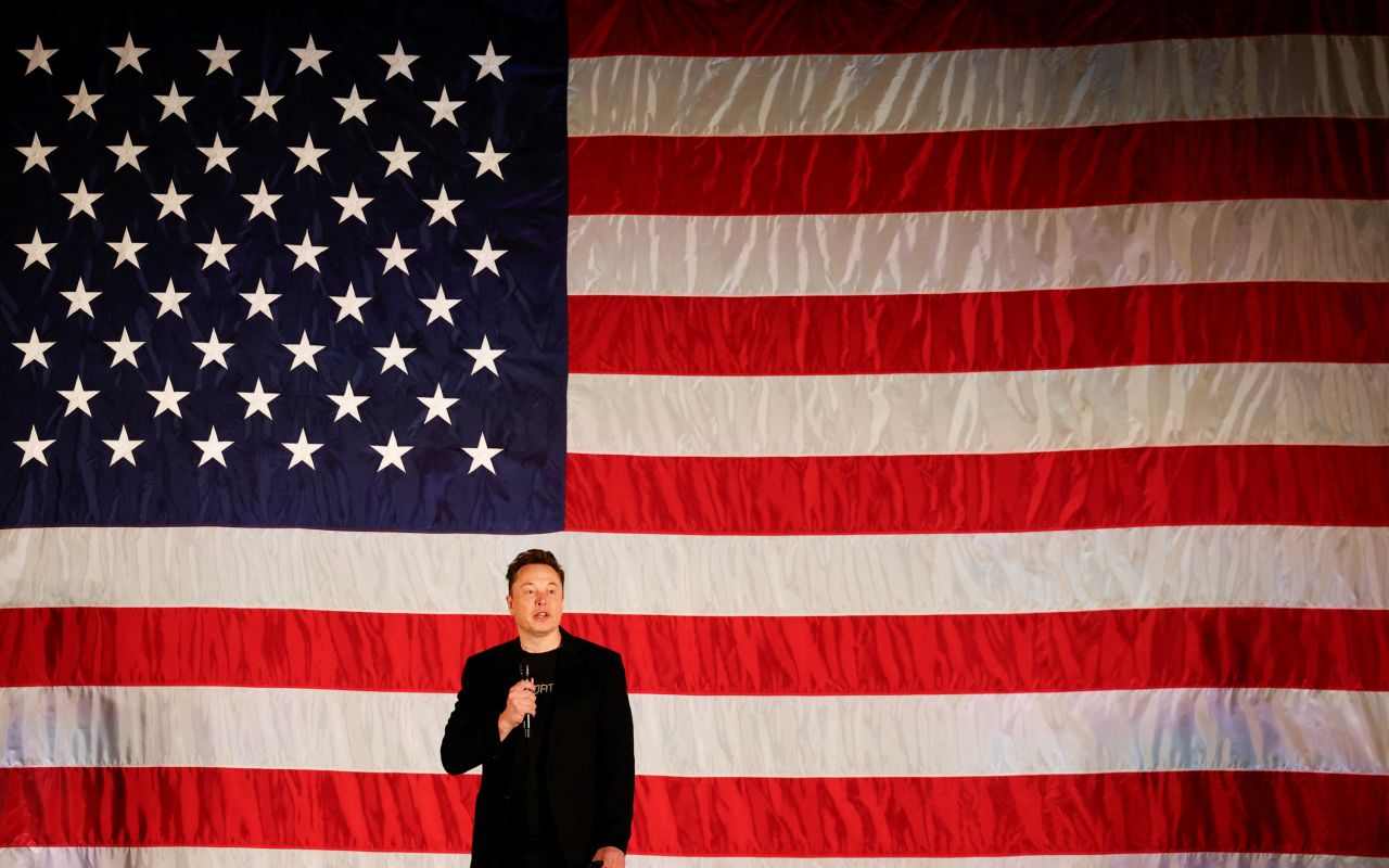 Elon Musk speaks about voting in Folsom, Pennsylvania on October 17.