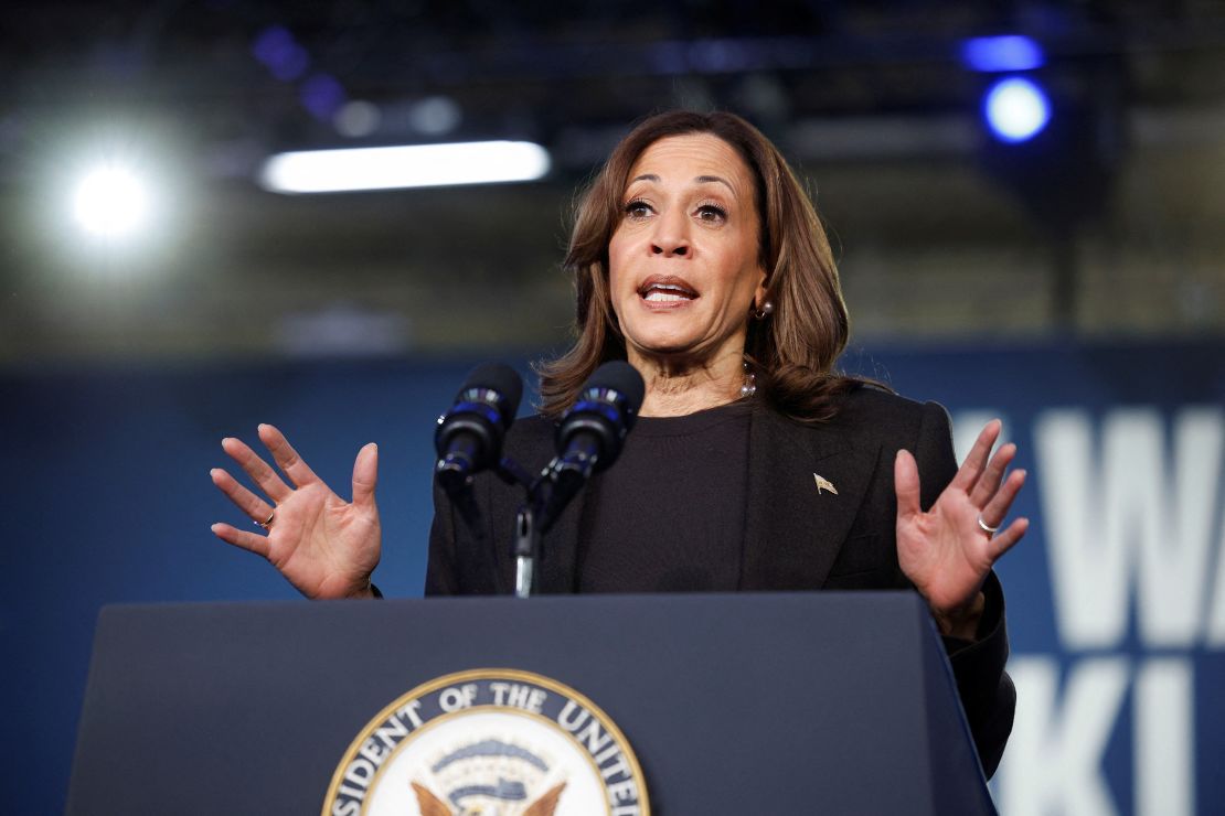 Democratic presidential candidate U.S. Vice President Kamala Harris speaks during a campaign rally in Waterford, Michigan, U.S., October 18, 2024. REUTERS/Rebecca Cook