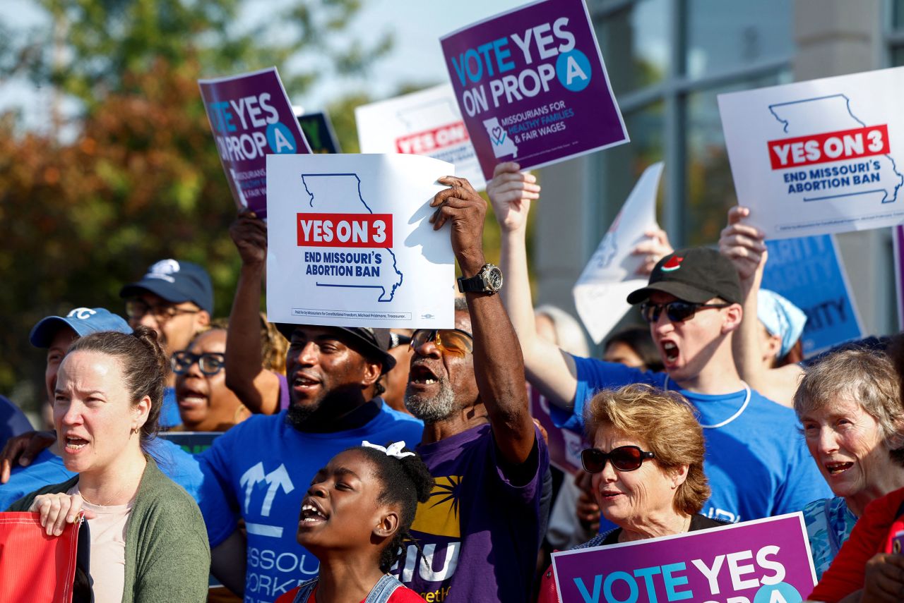 Activists hold a rally in support of two Missouri ballot amendments including Amendment 3, a measure that would establish a constitutional right to abortion, in Kansas City, Missouri, onOctober 12.