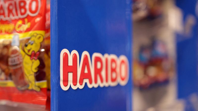 Харибо припомня торбички от газирани бутилки с кола в Холандия