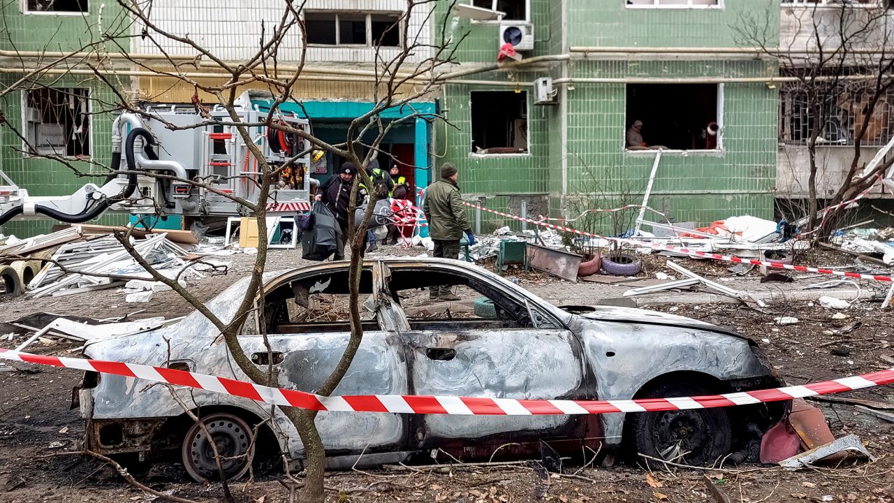Live updates: Ukraine-Russia war, US allows Kyiv to make long 