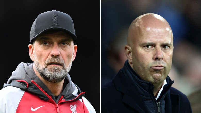 (Left) Jurgen Klopp, Manager of Liverpool, looks on as his team warms up prior to the Premier League match between Fulham FC and Liverpool FC at Craven Cottage on April 21, 2024 in London, England. (Photo by Justin Setterfield/Getty Images)<br /><br /><br />(Right) Feyenoord coach Arne Slot during the Dutch Eredivisie match between Go Ahead Eagles and Feyenoord Rotterdam in De Adelaarshorst on April 25, 2024 in Deventer, Netherlands. ANP VINCENT JANNINK (Photo by ANP via Getty Images)