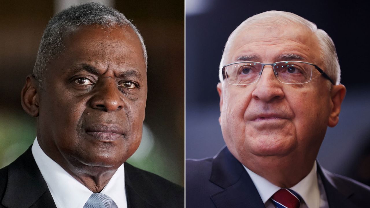 US Secretary of Defense LLoyd Austin, left, and Turkish National Defense Minister Yasar Guler.