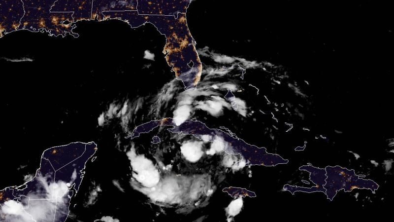 Tropical Storm Debby: Storm making its way toward Florida coast is expected to strengthen